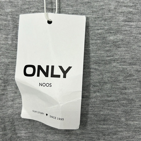 Only our story t shirt NWT women’s small - Picture 4 of 6